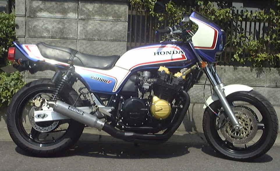 値段交渉受け付けますsr400 ワンオフ　アップマフラー　黒 値段交渉受け付けますsr400 ワンオフアップマフラー黒