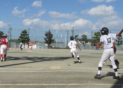 ナイスバッティング、3塁打！